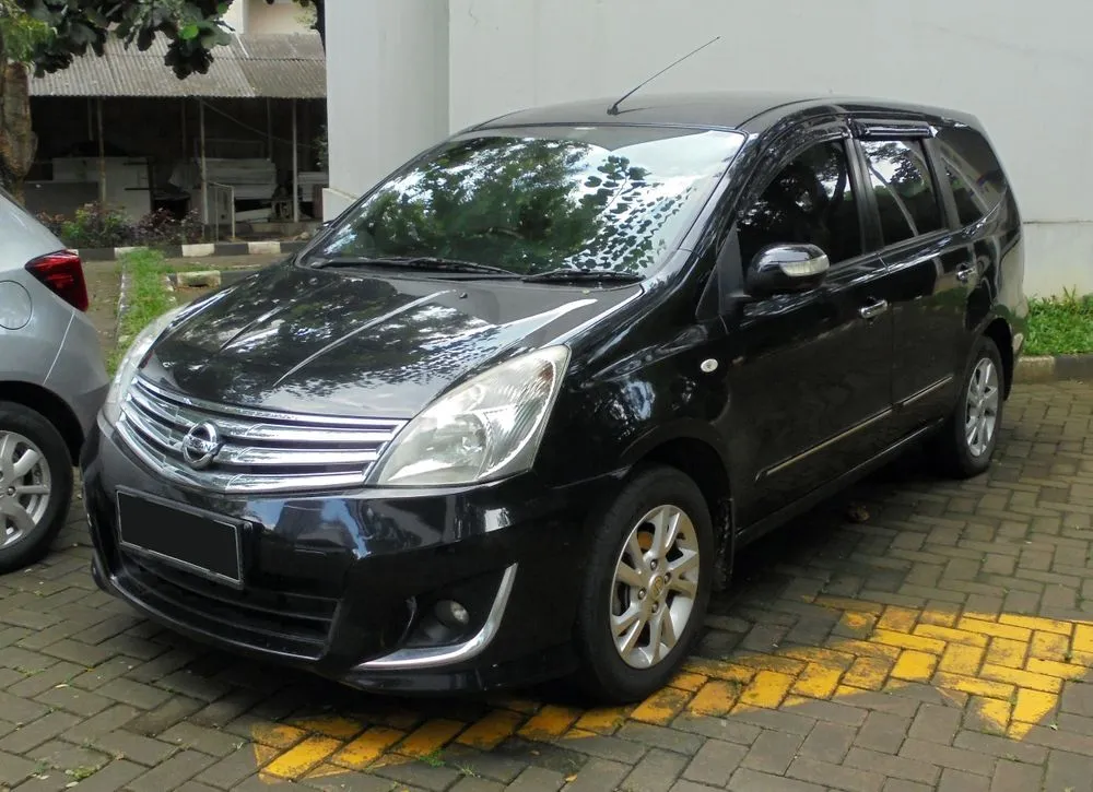 Lima Kekurangan yang Kerap Dikeluhkan pada Nissan Grand Livina, MPV Berkarakter Sedan