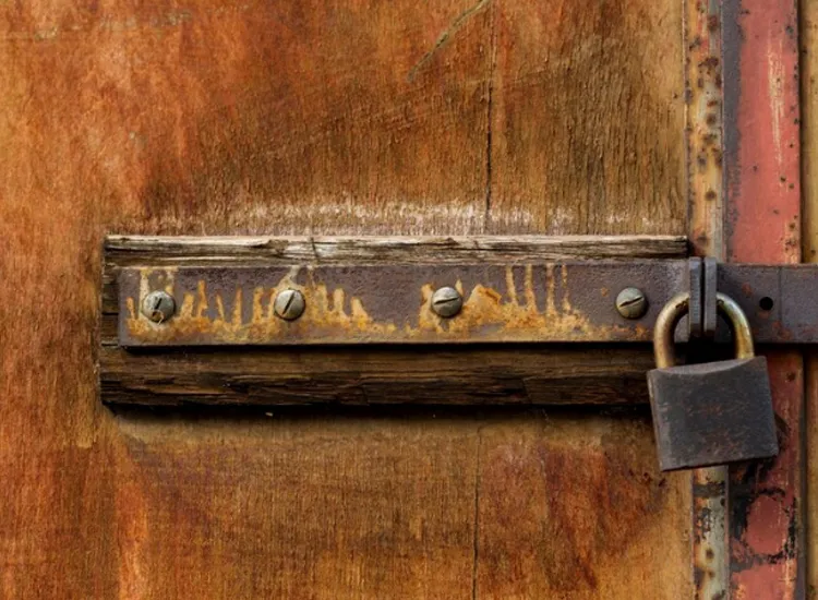 Cara Mengatasi Gembok Berkarat yang Sulit Dibuka, Bisa Memanfaatkan Bahan Dapur