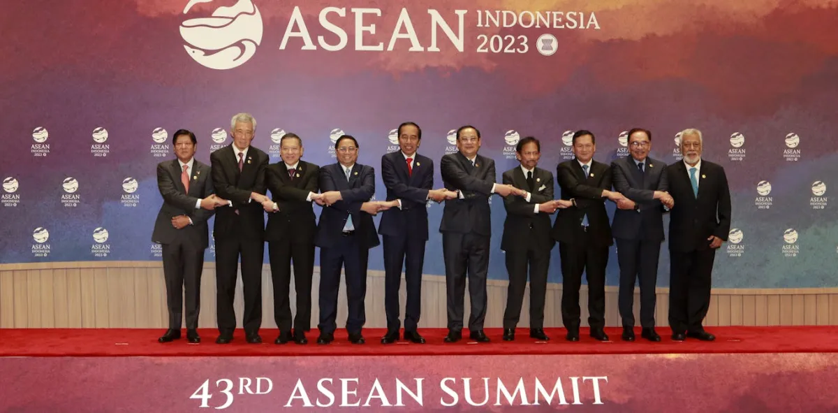 ASEAN di Tengah Rivalitas AS-Cina: Menjaga Netralitas, Memperkuat Sentralitas