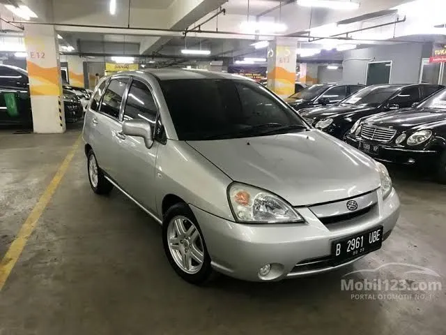 Suzuki Aerio, Hatchback Bergaya MPV: Desain, Kabin, Mesin, hingga Harga Bekas