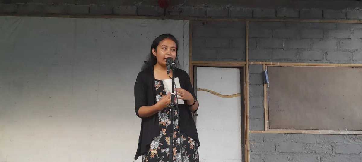 Komunitas Akarpohon Mataram Luncurkan Buku Puisi Iin Farliani “Usap Matamu dan Ciumlah Dingin Pagi”