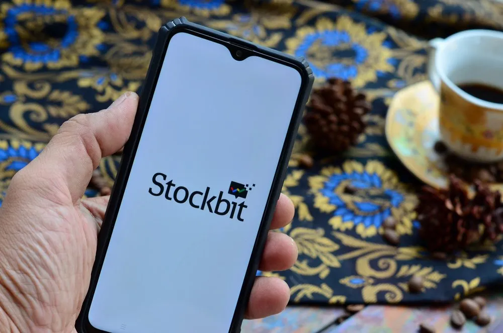 Panduan Memulai Investasi Saham Lewat HP untuk Pemula