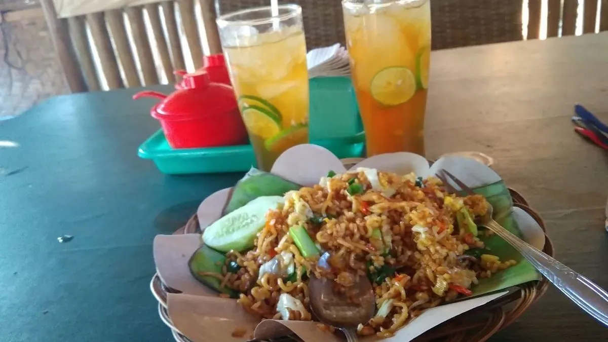 Kedai Kaya Rasa, Pilihan Sarapan di Pangandaran dengan Menu Sunda dan Pemandangan Pantai