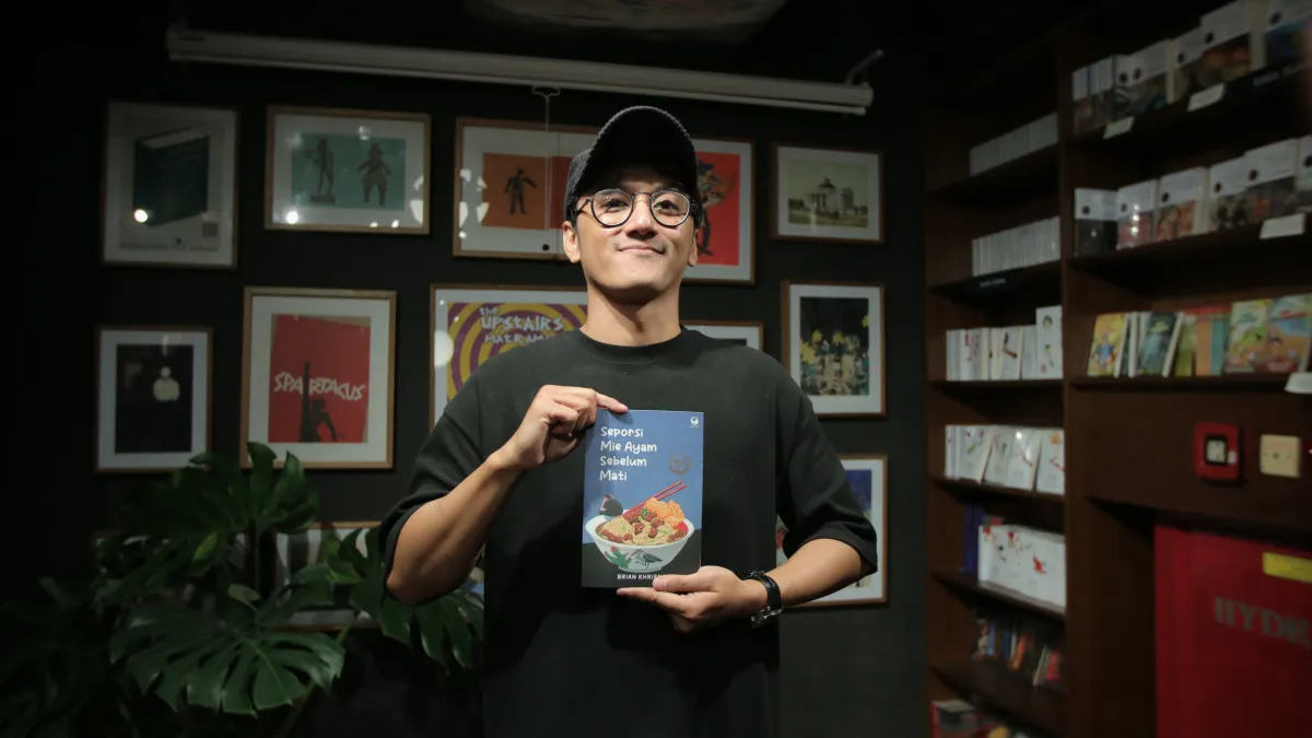 Brian Khrisna Luncurkan Buku ‘Seporsi Mie Ayam Sebelum Mati’ yang Mengangkat Isu Kesehatan Mental