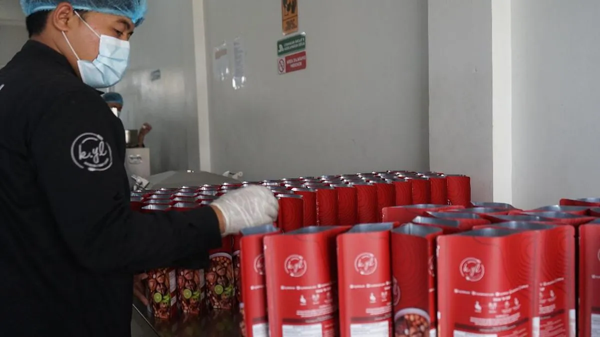 Galih Ruslan Kembangkan Kylafood, Jajanan Instan Khas Jawa Barat yang Laris di Shopee