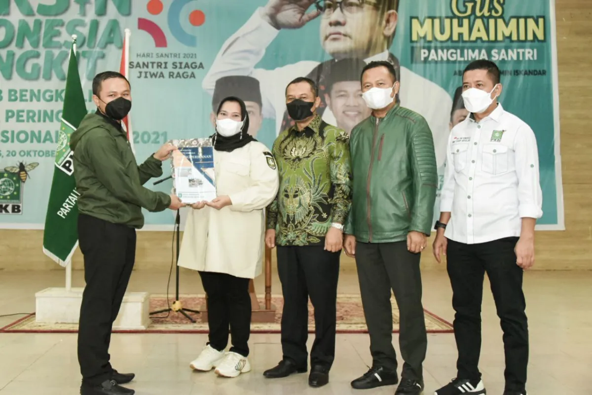 Bupati Bengkalis Ajukan Usulan Dukungan APBN Bidang Kelautan dan Perikanan saat Kegiatan Vaksinasi di Bengkalis