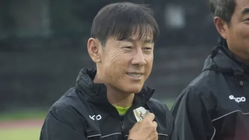 Shin Tae-yong Tegaskan Tetap Bina Talenta Muda Sepak Bola Indonesia Lewat Akademinya