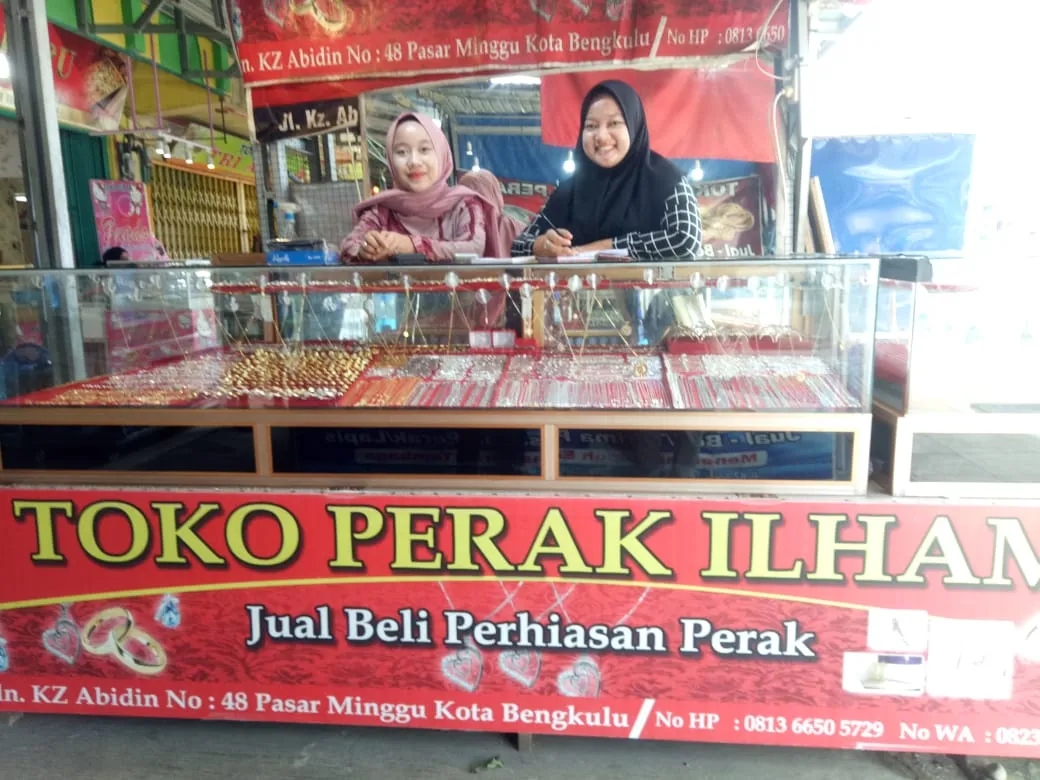 Toko Perak Ilham di Bengkulu Tawarkan Ragam Perhiasan Perak Modern