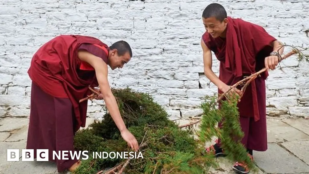 Dupa Bhutan dan Resep 350 Tahun: Tradisi Harian untuk Ritual, Ketenangan, dan Penghidupan