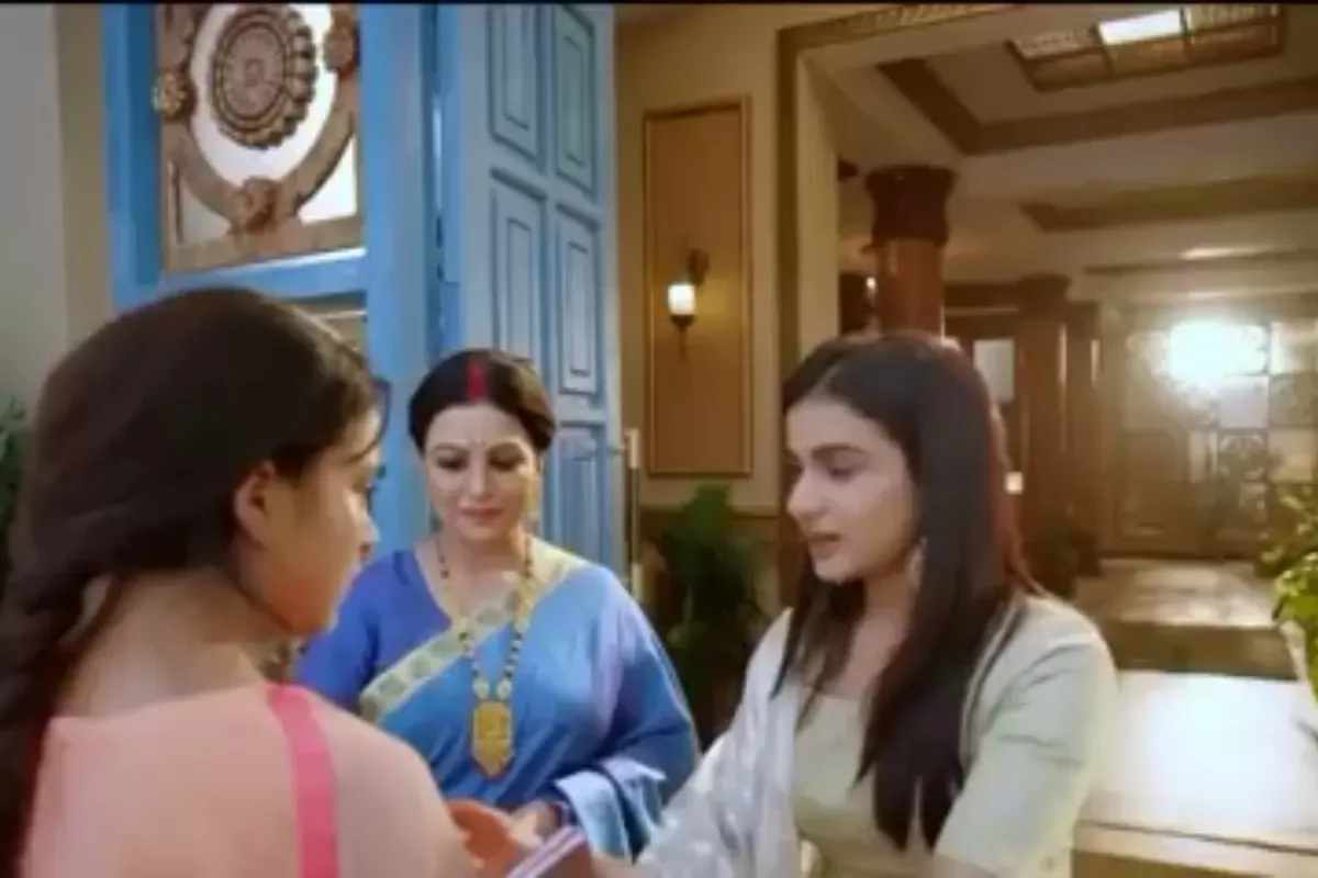 Sinopsis Imlie Episode 93: Aryan Umumkan Akan Menikah dengan Malini, Keluarga Rathore Terkejut