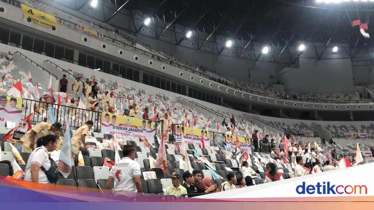 Pendukung Prabowo-Gibran Mulai Berkumpul di Indonesia Arena GBK Jelang ke KPU