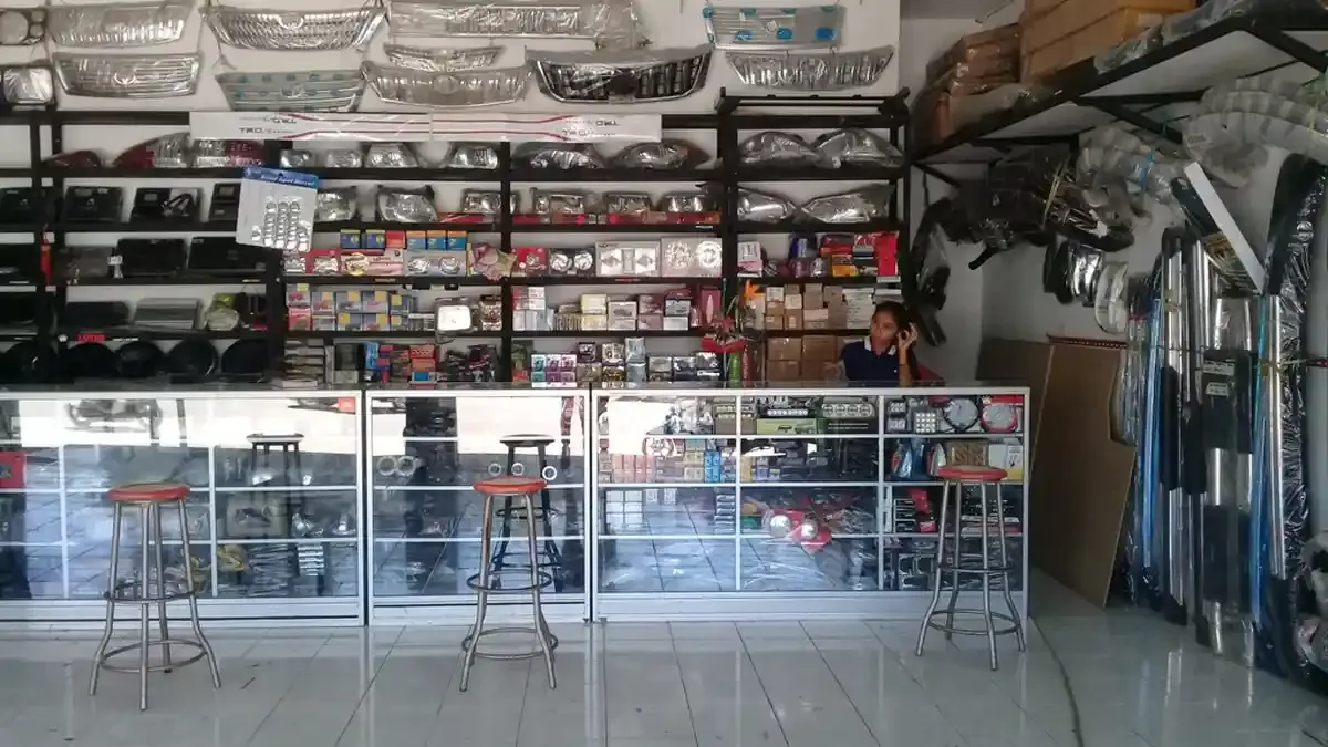 Kaca Riben dan Paket Audio Jadi Produk Paling Dicari di Lotus Variasi & Audio Car Kupang