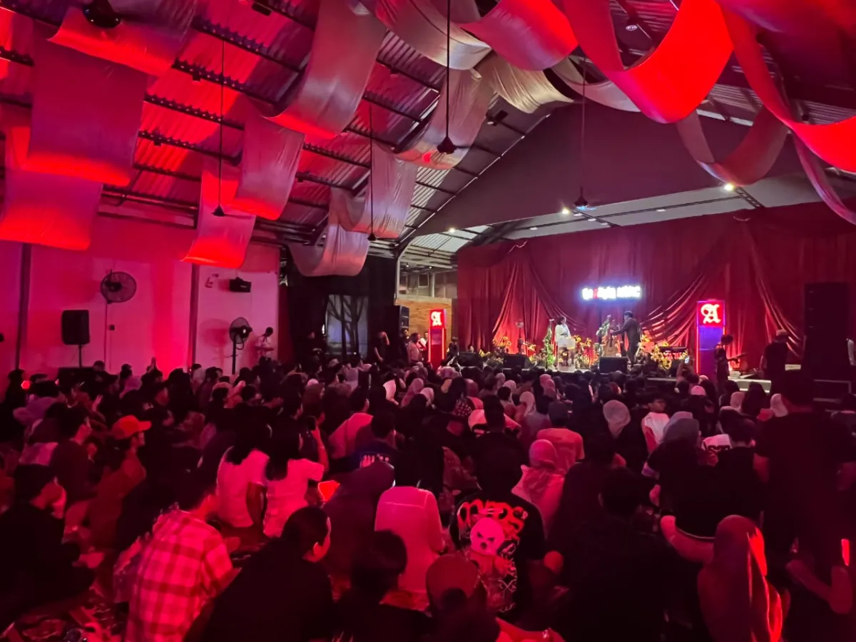 Banda Neira Kembali ke Medan Bersama Antar Lintas Skena Lewat Konser “Panggung Intim”