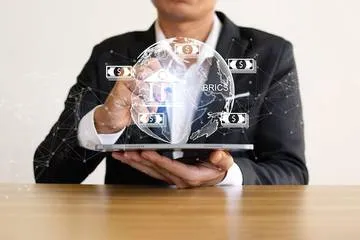 Tren Ekonomi Digital 2025 Dorong UMKM Makin Gencar Go Online