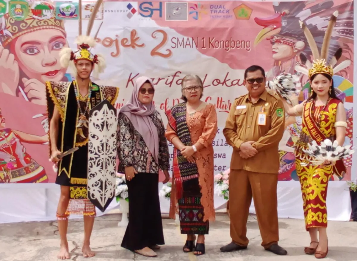 SMAN 1 Kongbeng Gelar Pentas Seni Bertema Keunikan Budaya Dayak
