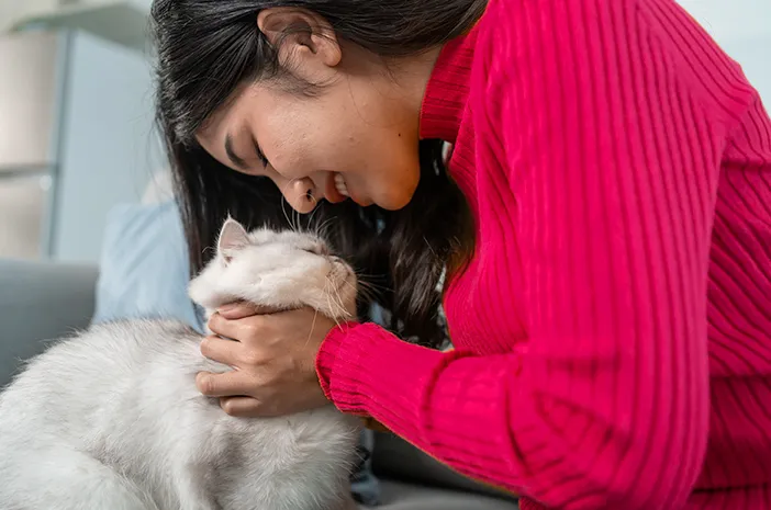 Cara Sederhana Mengurangi Rasa Kesepian, dari Mengubah Sudut Pandang hingga Tetap Terhubung