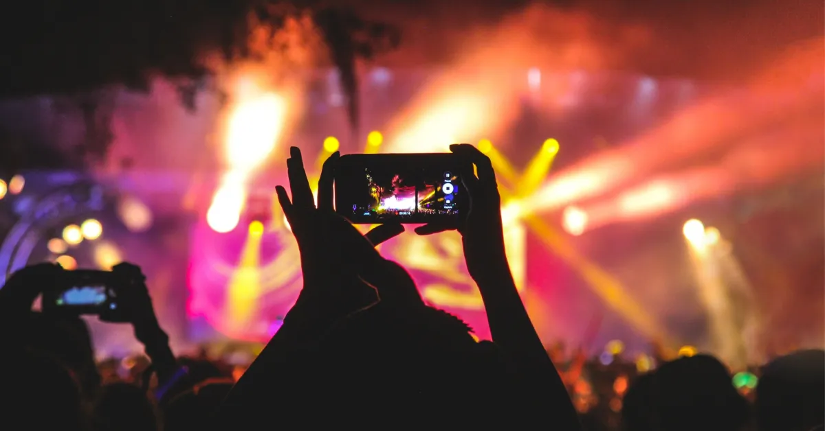 Fenomena Fandom K-Pop di Indonesia: Dari Dukungan Idola hingga Aksi Sosial