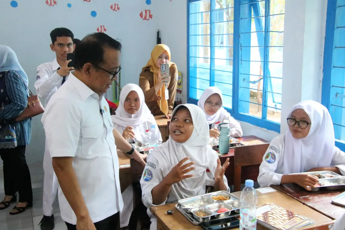 Menko PMK: Kebiasaan Makan Bergizi Perlu Diterapkan Sehari-hari, Tidak Hanya Saat di Sekolah