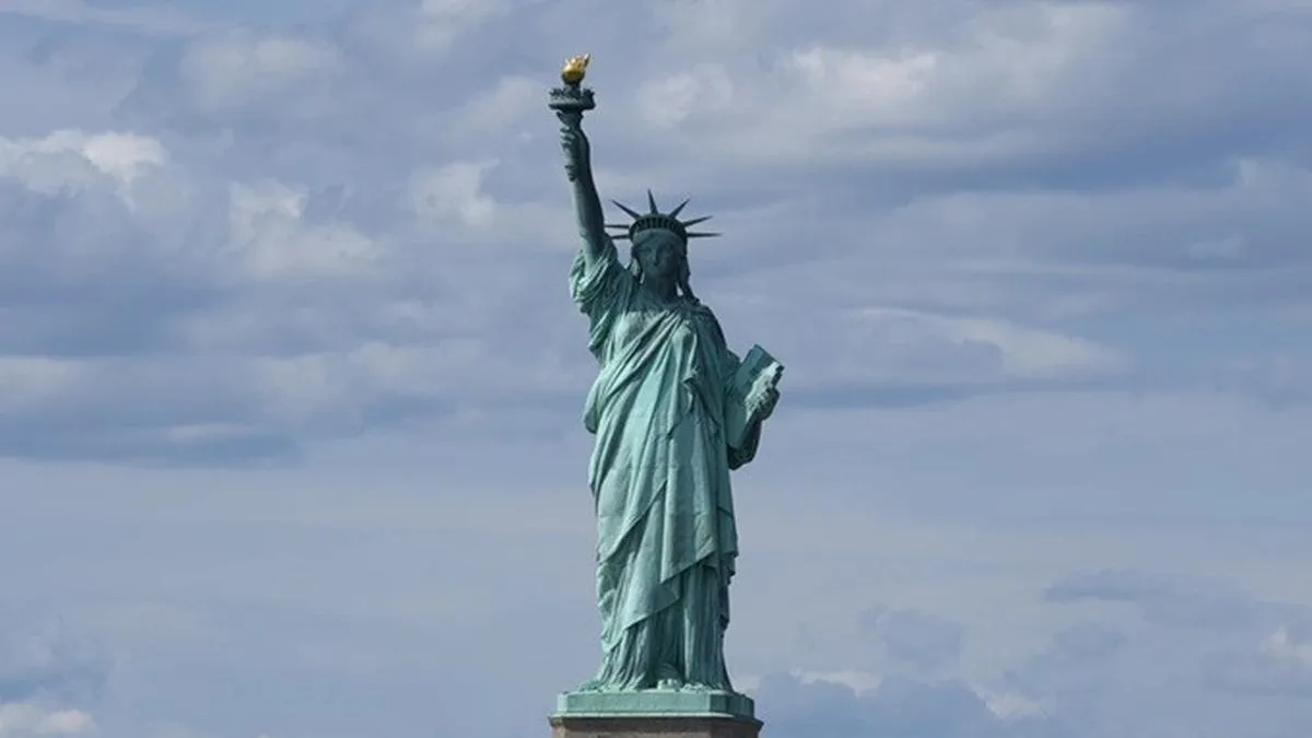 Anggota Parlemen Prancis Desak AS Kembalikan Patung Liberty, Ini Alasannya
