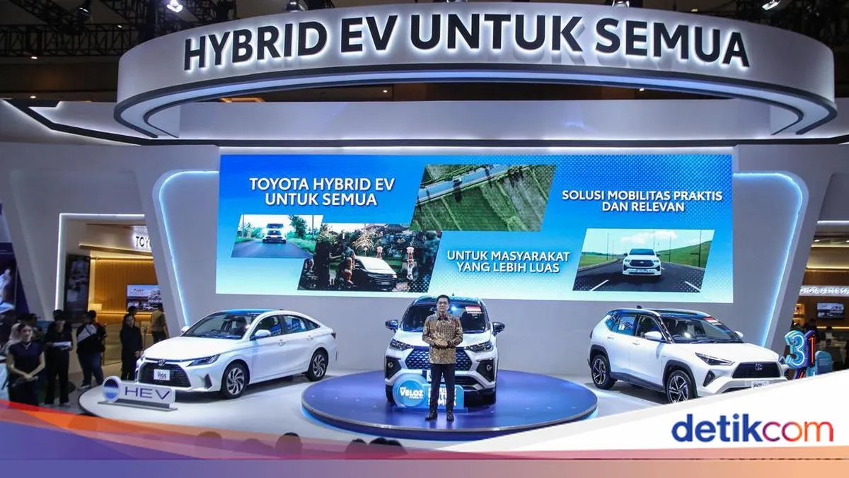 Di Tengah Pasar Stagnan, SPK Toyota di IIMS 2026 Tembus 2.793: Mengapa Hybrid Jadi Magnet Baru