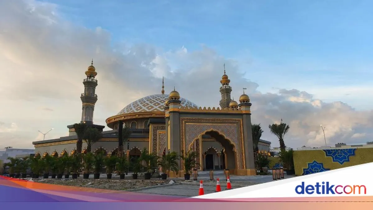 Masjid Al Ikhlas PIK: Ketika Destinasi Hiburan Menemukan Arah Baru Wisata Religi