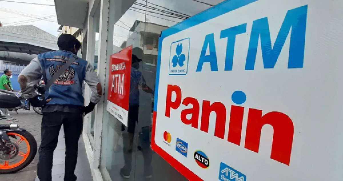 OJK Targetkan Tambahan Enam Bank KBMI 4, Konsolidasi Perbankan Diproyeksikan Menguat