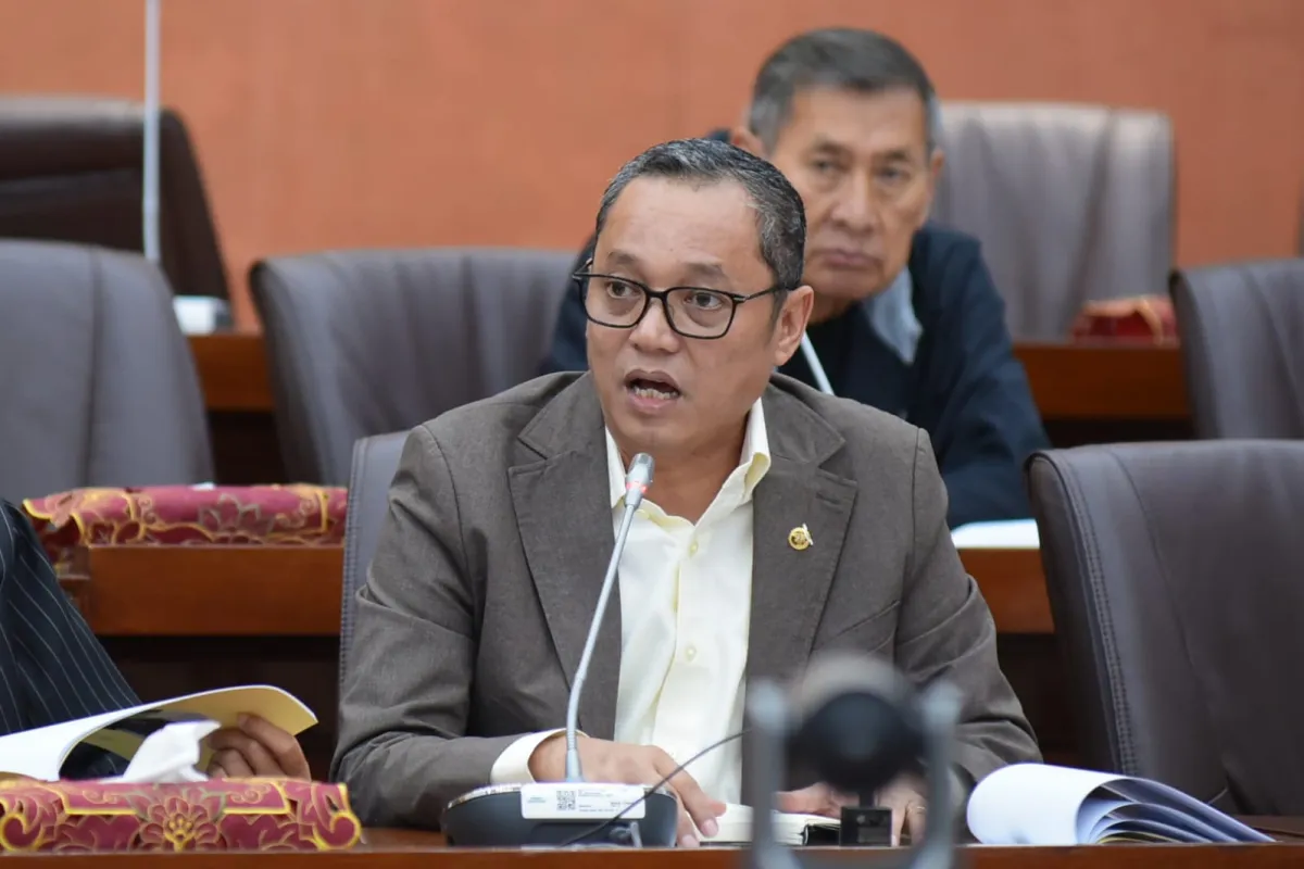 DPR Apresiasi Realisasi Investasi 2023, Deddy Sitorus Minta Fokus Pembangunan Berkelanjutan dan Libatkan UMKM