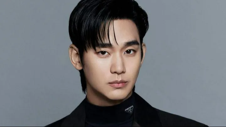 Kim Soo Hyun Diterpa Kontroversi di Tengah Puncak Popularitas