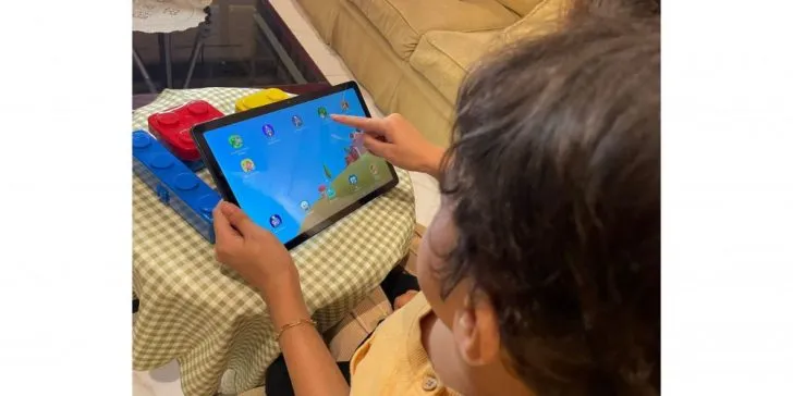 Psikolog Bagikan Tips Mengatur Penggunaan Gadget pada Anak, dari Zona Bebas Layar hingga Screen Time sebagai Reward