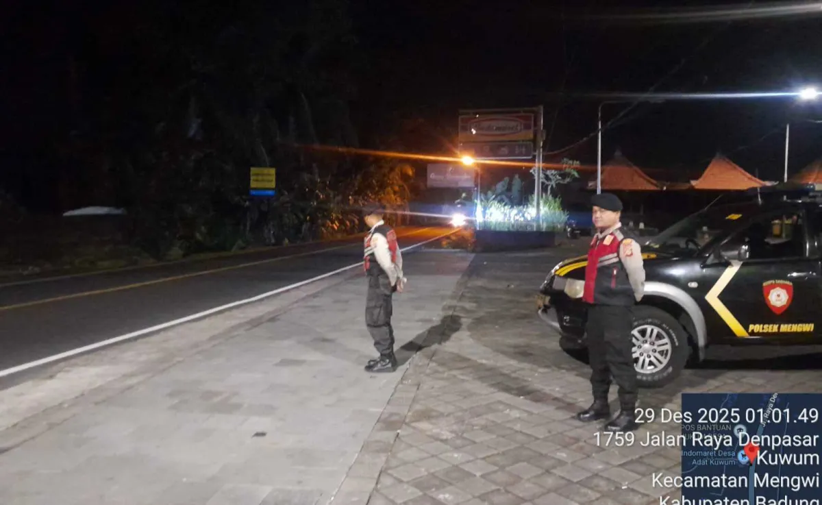 Polsek Mengwi Gelar Patroli Dini Hari di Kawasan Pura dan Jalur Rawan Balapan Liar