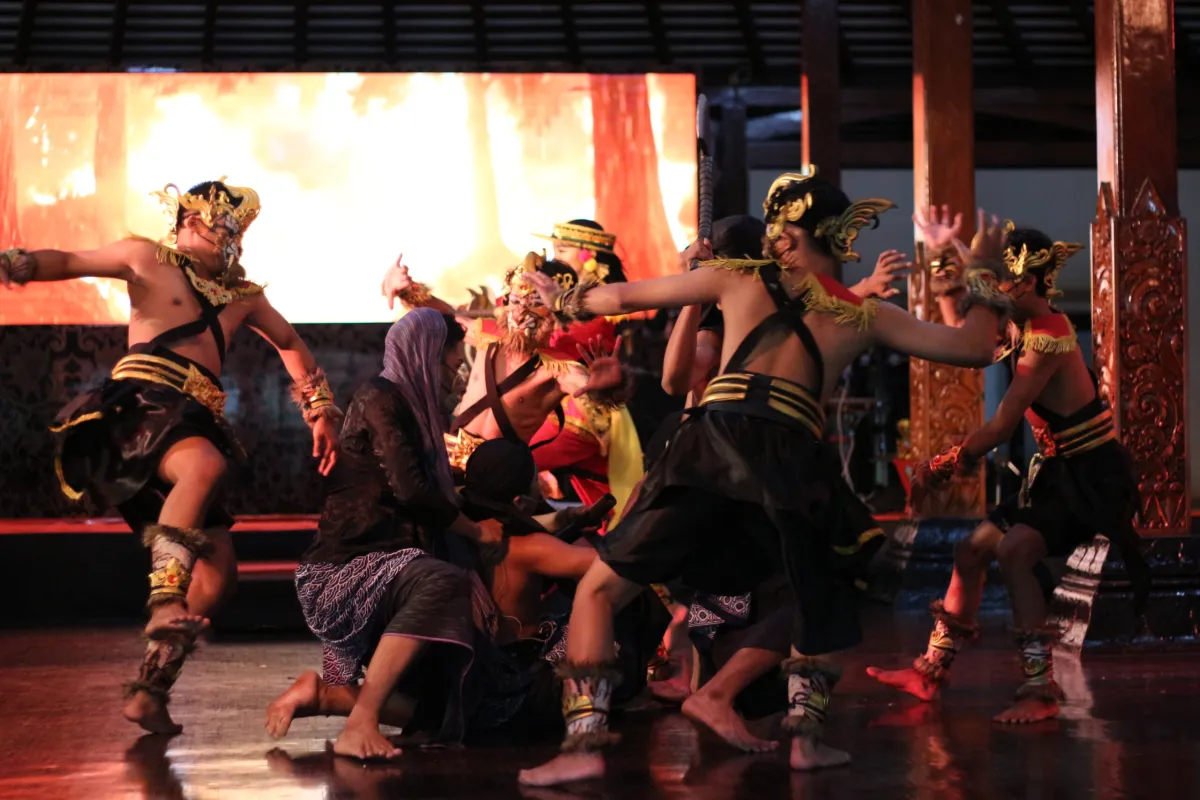 Pertunjukan “Bailorah Bumi Pardikan” Tampil di Anjungan Jawa Tengah TMII