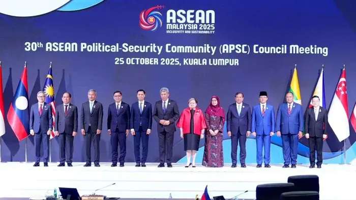 Menlu RI Tekankan Penguatan ASEAN untuk Menjawab Tantangan Keamanan Kawasan