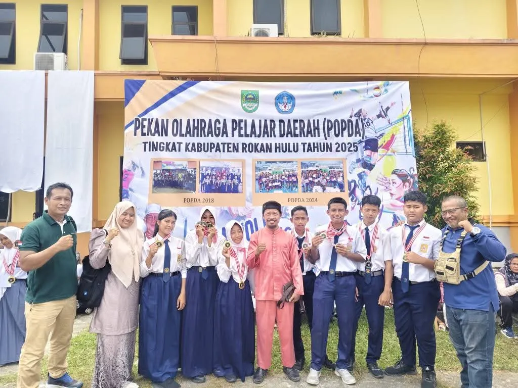 Siswa SMP Swasta Eka Dura Lestari Borong Prestasi di FLS3N, GSI, dan POPDA Rokan Hulu