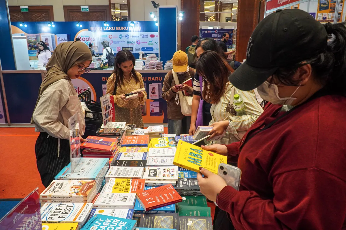Fenomena Kutu Buku Gen Z Menguat di IIBF 2025, Didukung Jejaring Digital Global