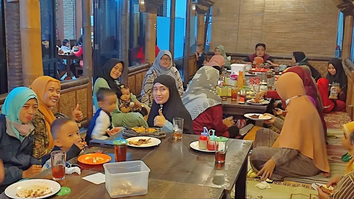 Lima Rekomendasi Kuliner Malam dan Street Food di Sukoharjo