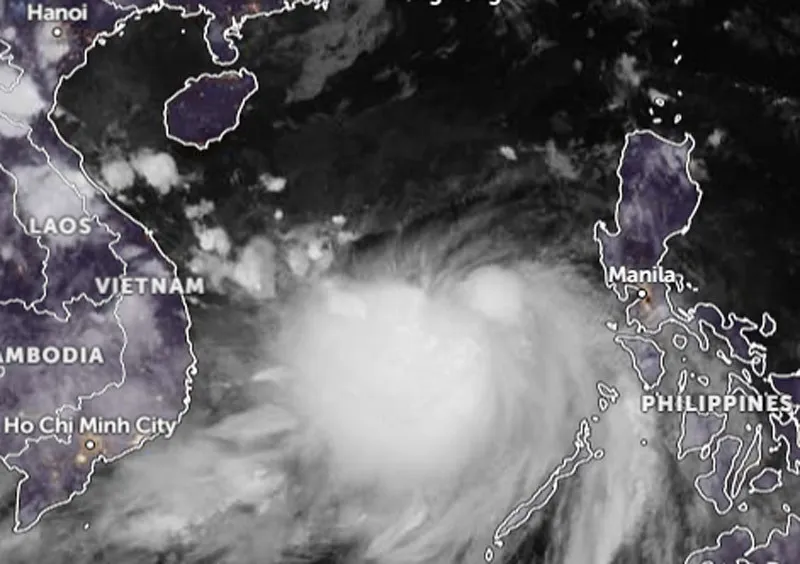 Badai Tropis Parah Bualoi Melintasi Laut Cina Selatan, Diperkirakan Mendarat di Vietnam Utara Hue