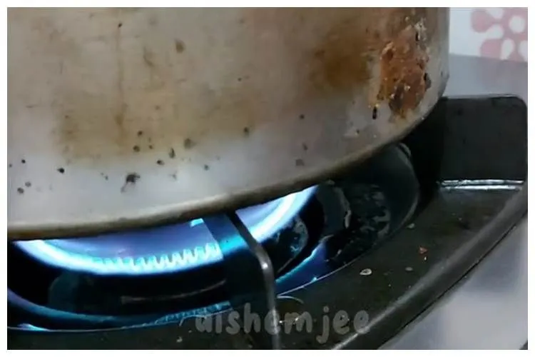 Cara Praktis Menambal Panci Bocor dengan Satu Bahan Dapur, Modal Rp2.000