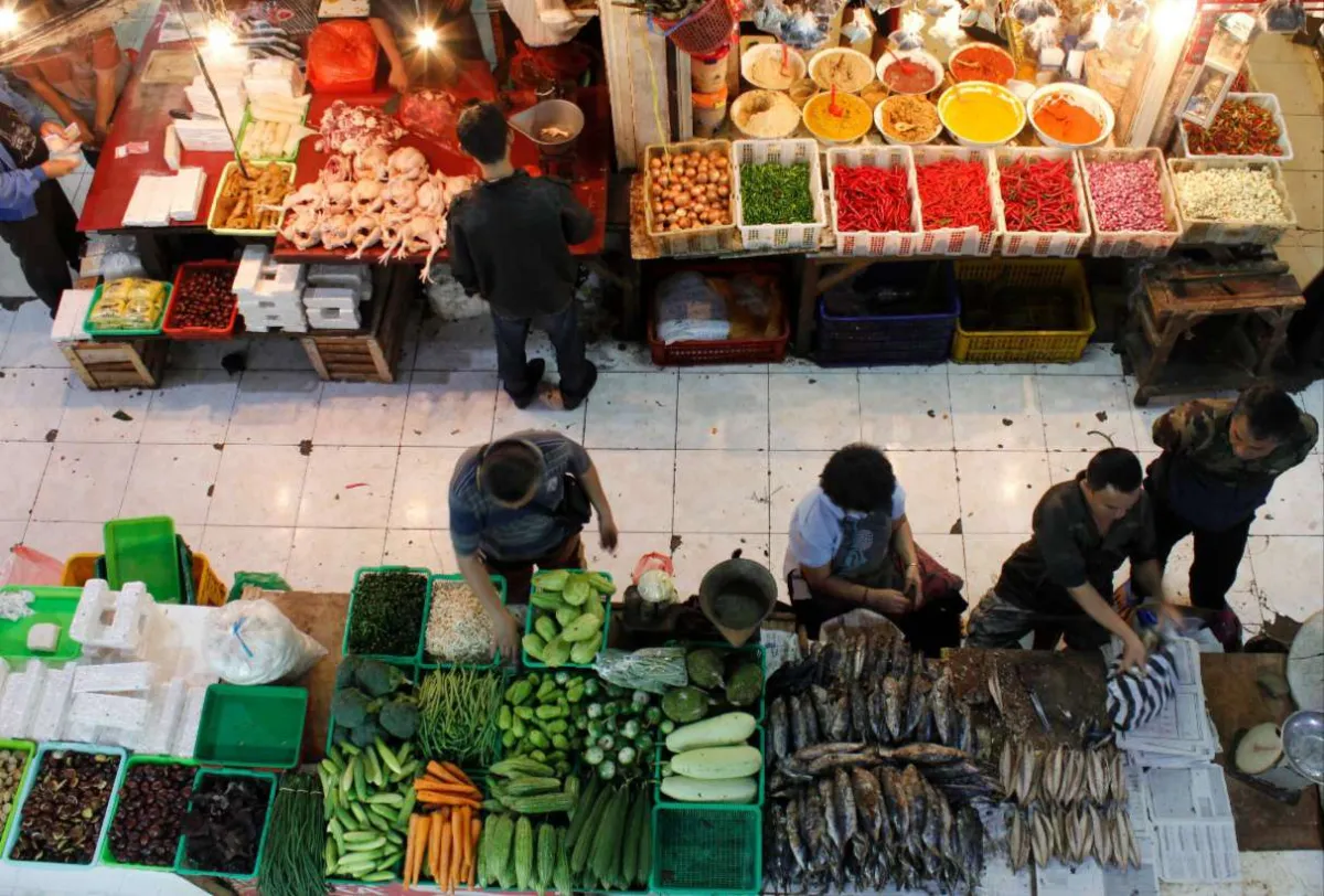 Harga Bahan Pokok di Pasar Baru Cikarang Awal Desember 2025 Stabil, Cabai Rawit Merah Tembus Rp95 Ribu per Kg