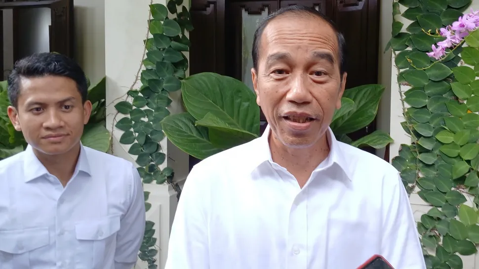 Rocky Gerung Nilai Jokowi Didorong Ketakutan Dilupakan Sejarah dan Diingat Kesalahan