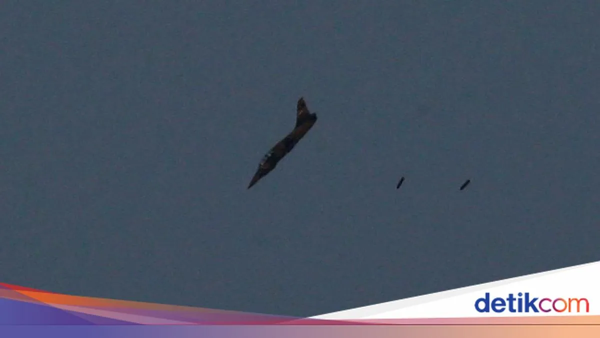 Helikopter MH-60R dan Jet F/A-18F Angkatan Laut AS Jatuh di Laut Cina Selatan, Seluruh Awak Selamat