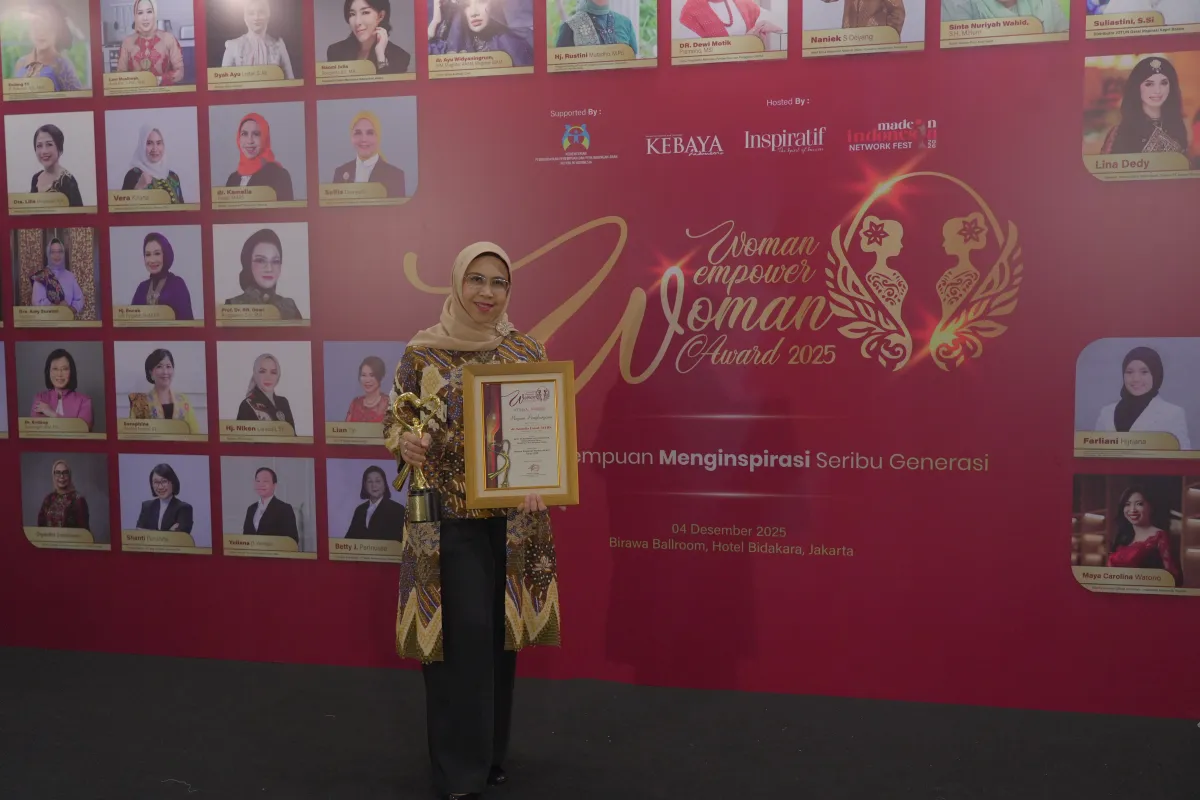 Direktur Pemasaran Bio Farma Kamelia Faisal Terima Women Empower Women Awards 2025