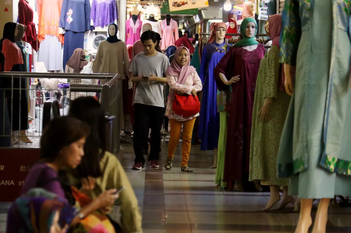 Fenomena ‘Rojali’ dan ‘Rohana’ Muncul di Pusat Perbelanjaan, Cerminkan Perubahan Konsumsi Kelas Menengah 2025