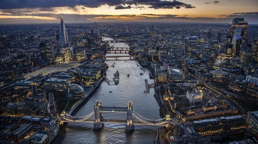 CIA Temui Pejabat Uni Eropa di Tengah Menguatnya Pengaruh Rusia dan China