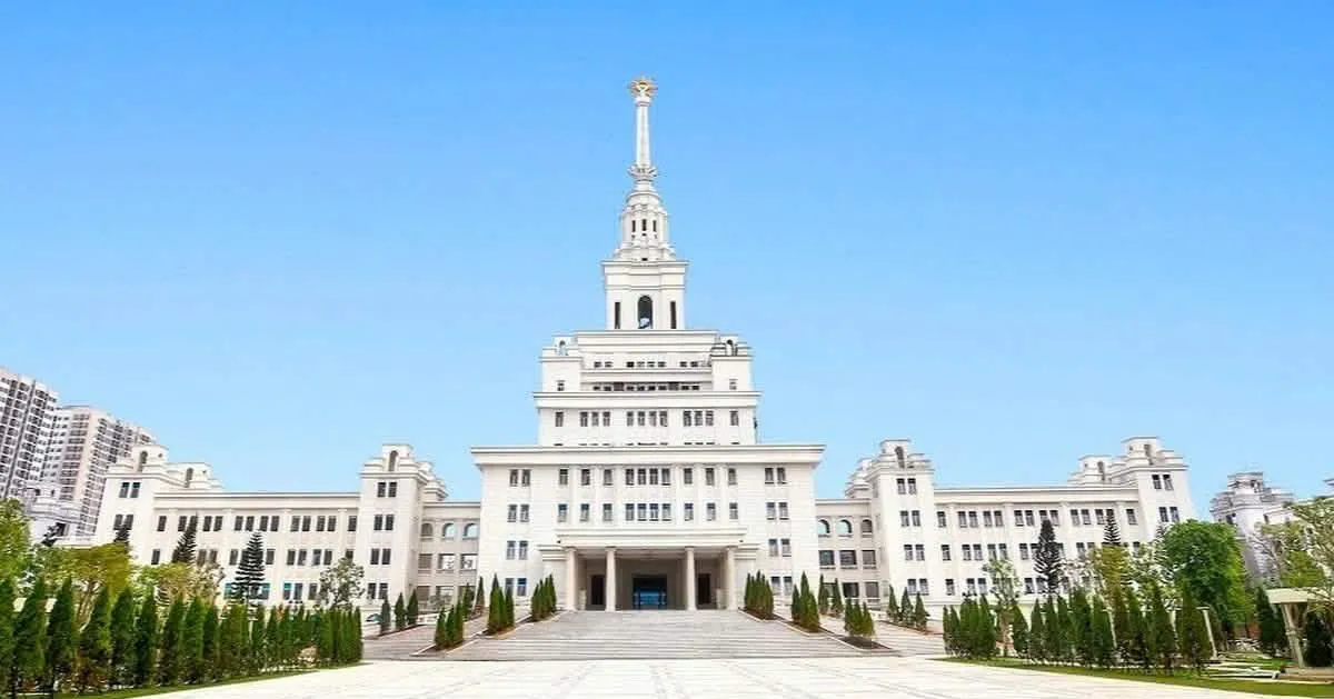 Vingroup Siapkan Program Dua Tahun untuk Latih 10.000–20.000 Profesional AI, Peserta Dapat Tunjangan 8 Juta VND per Bulan