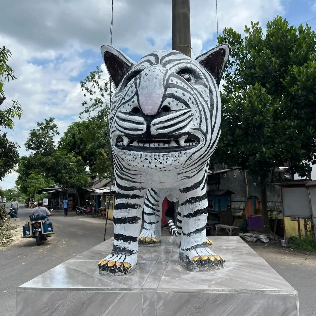 Patung Macan Putih di Kediri Viral, Ini Asal Usul, Biaya Pembuatan, dan Rencana Perbaikan