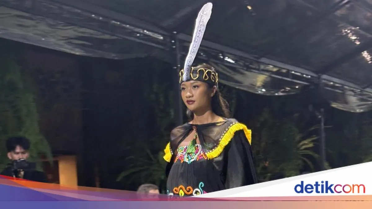 Koleksi dwico X dk Angkat Kain Perca dan Budaya Dayak di Bali Fashion Trend 2025