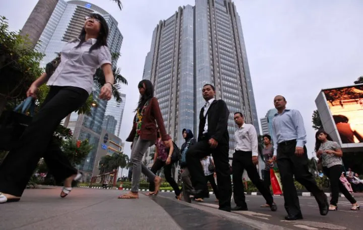 Tren PHK dan Minimnya Lapangan Kerja Diproyeksikan Kembali Gerus Kelas Menengah