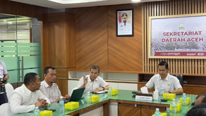 Kepala Dinas DPMPTSP Aceh Hadiri Rapat Pembentukan Tim Penataan dan Penerbitan Perizinan Sektor Sumber Daya Alam