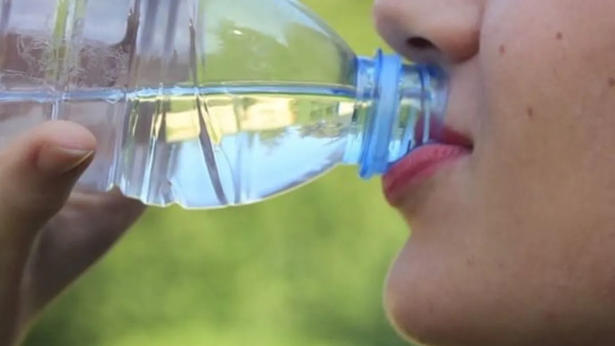 10 Penyebab Rasa Haus Berlebihan yang Perlu Diwaspadai, Menurut Dokter