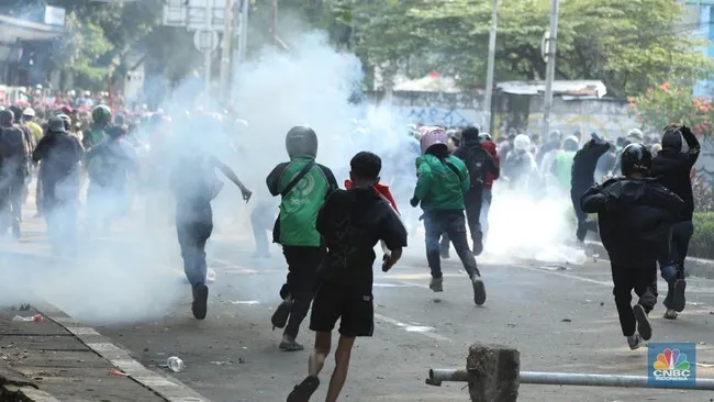 Leviathan Hobbes dan Gagasan Negara sebagai Hasil Kontrak Sosial